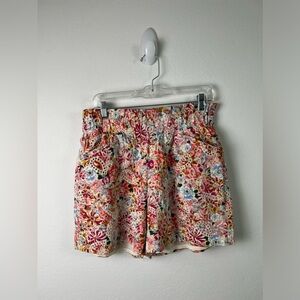 Solitaire Eyelet Embroderied Shorts